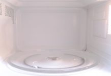 Almost No Effort, Non-Toxic Microwave Cleaning from domesticsoul.com