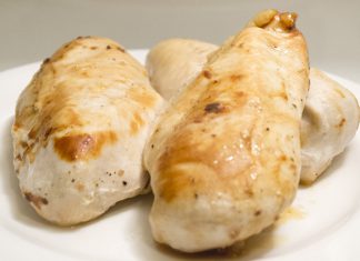 Garlic Lemon Chicken Breast Recipe from domesticsoul.com